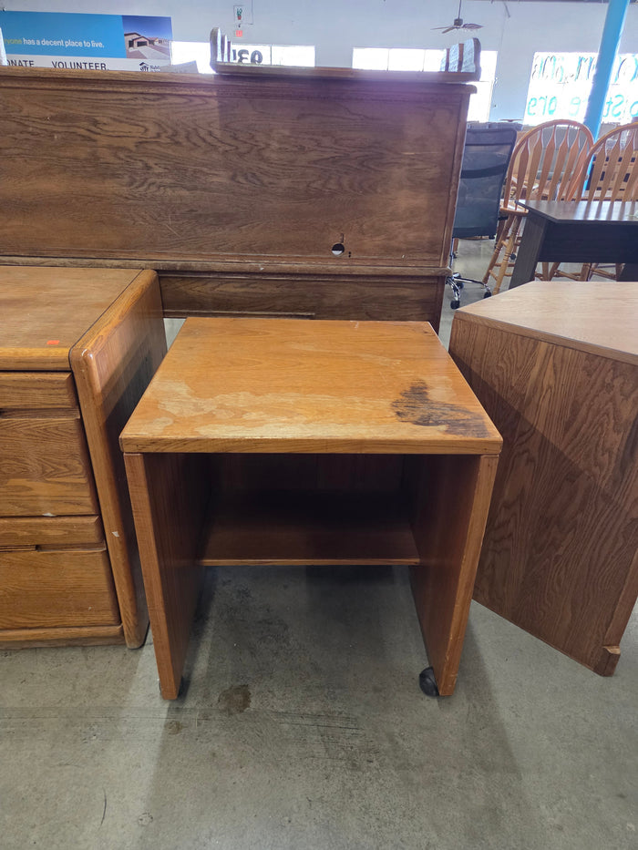 12471 Solid Oak Rolling Side Table