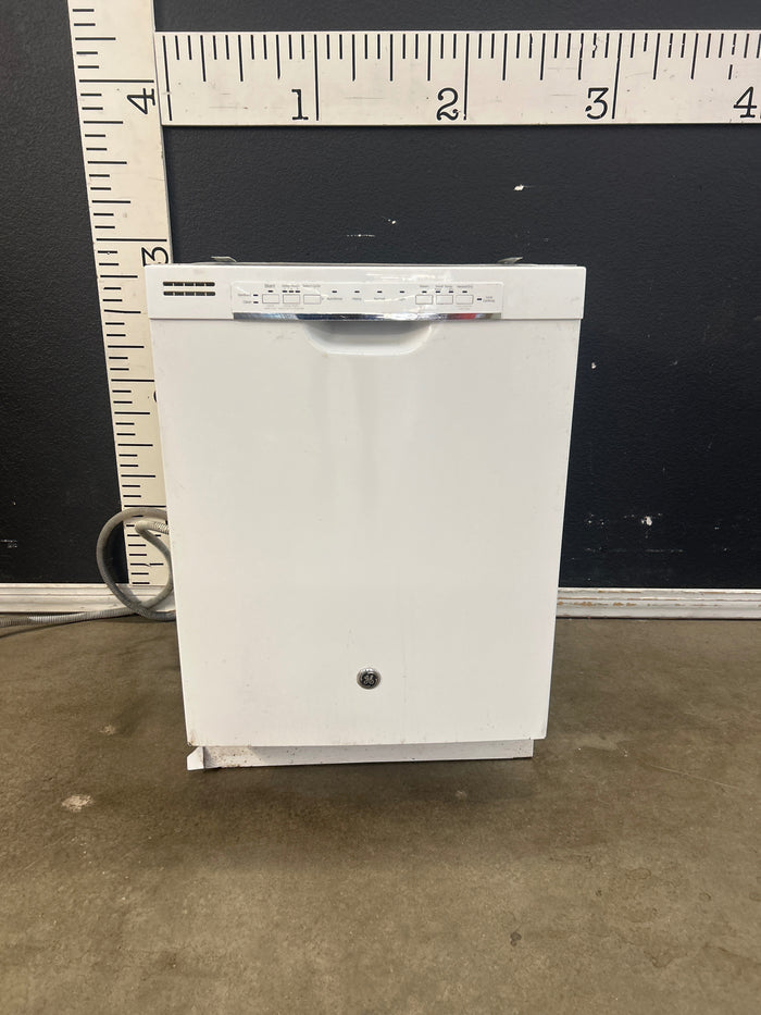 33457 GE White Built-In Dishwasher