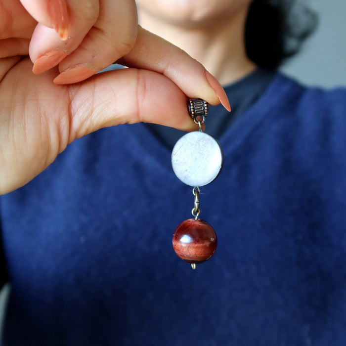 Tigers Eye Pendant Show of Courage Red Bead White Shell
